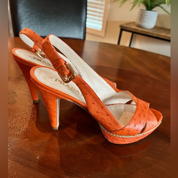 Prada leather sling backs - Picture 2 of 8